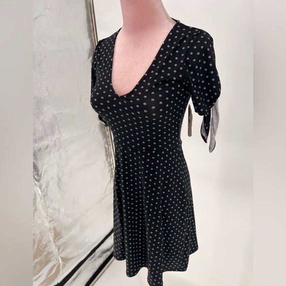 NWT Altar’d State Ditsy Floral Mini Dress - Picture 3 of 10